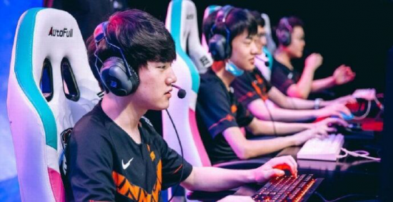 任天堂 Switch 2 销量接近 2000 万台 秋季价格上涨